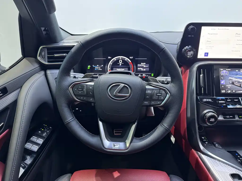 Lexus LX — фото 8