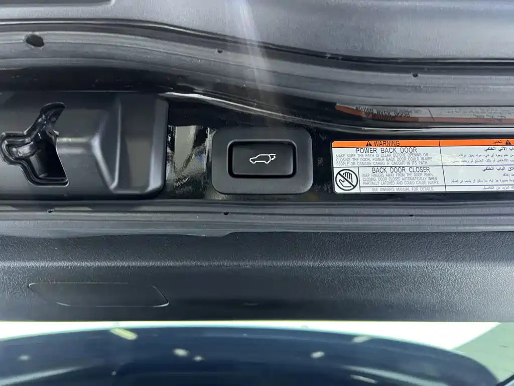 Lexus LX — фото 27