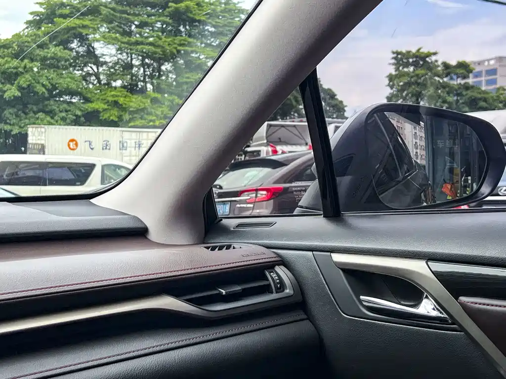 Lexus RX — фото 13