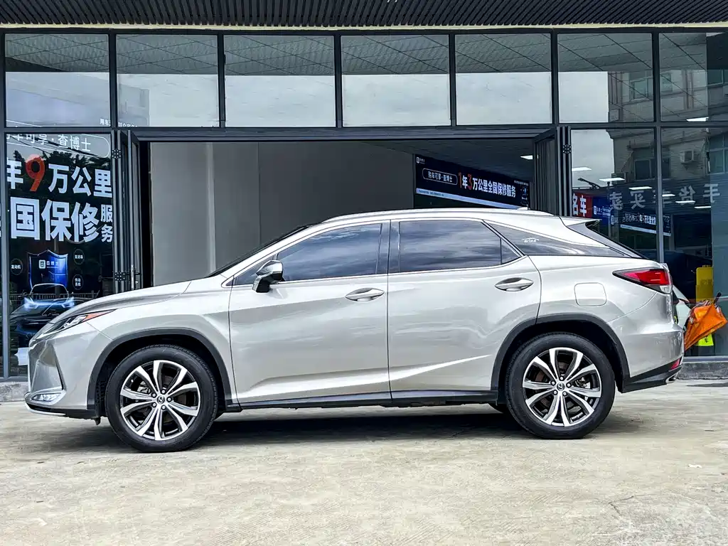 Lexus RX — фото 4