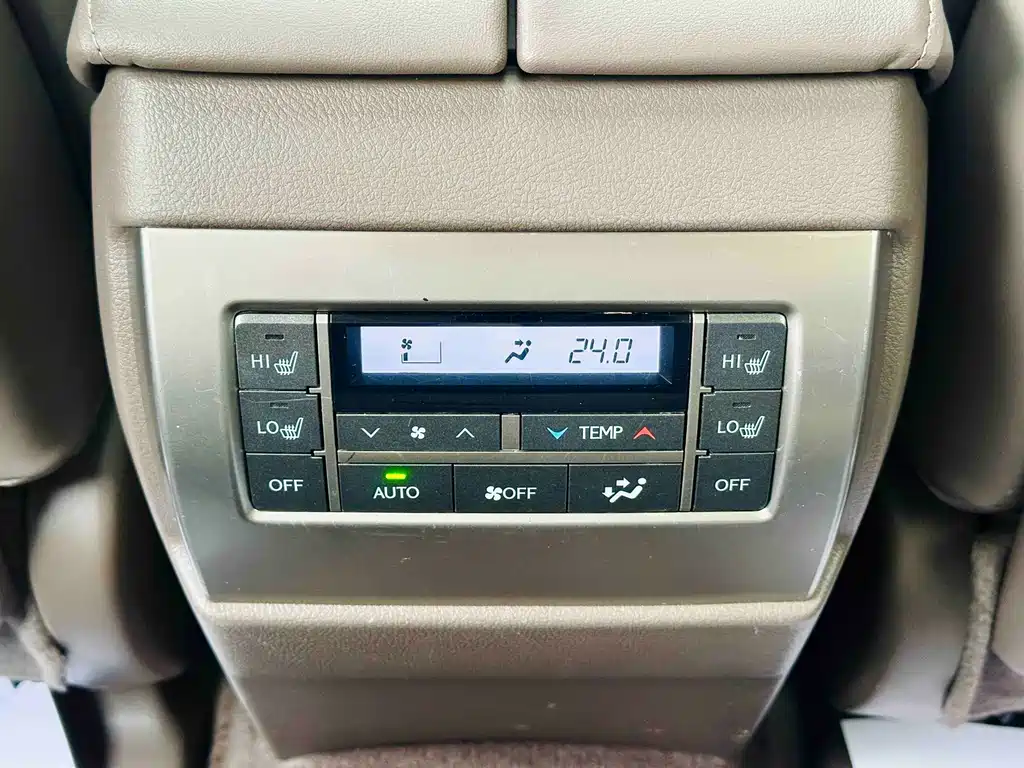 Lexus GX — фото 14