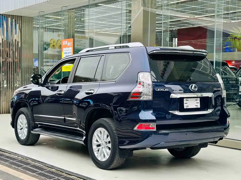 Lexus GX — фото 4