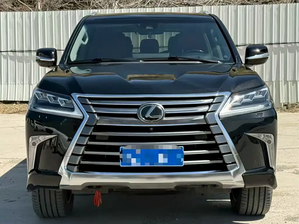 Lexus LX — фото 2