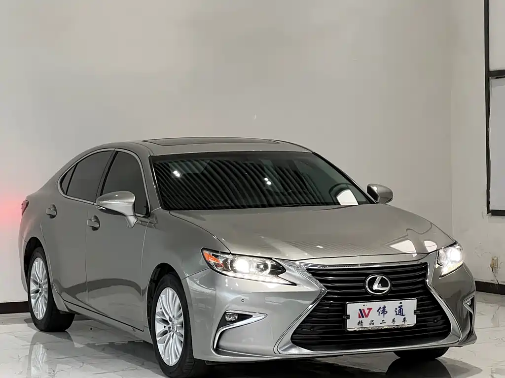 Lexus ES — фото 2