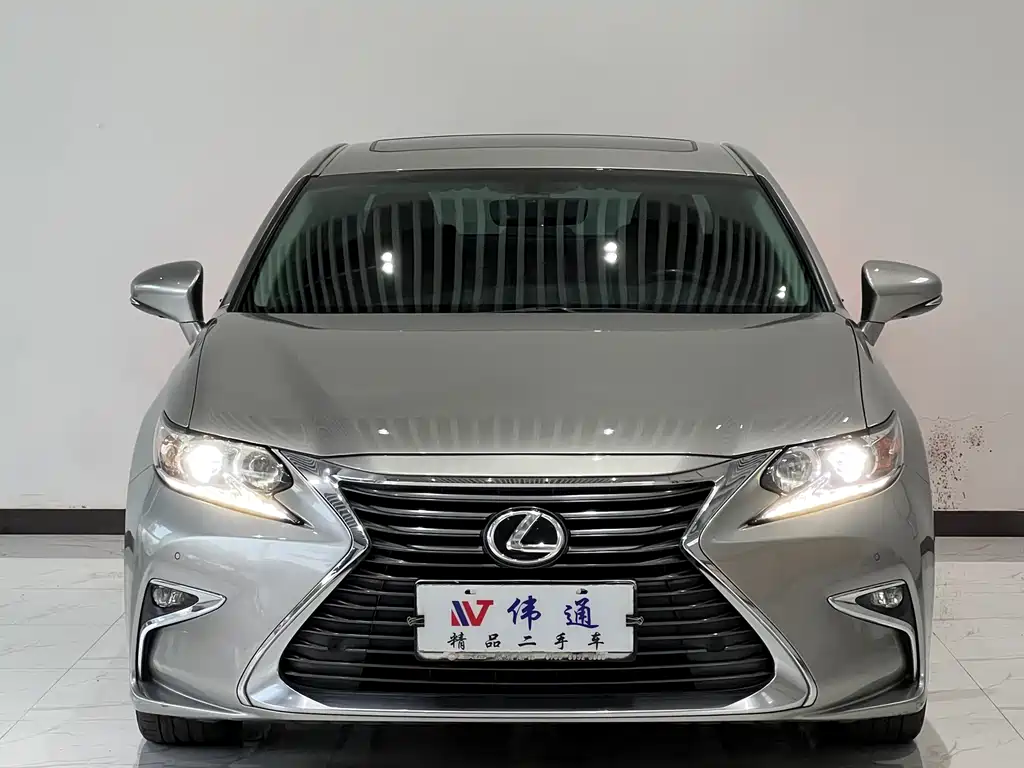Lexus ES — фото 3