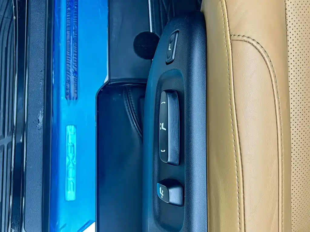 Lexus LX — фото 29