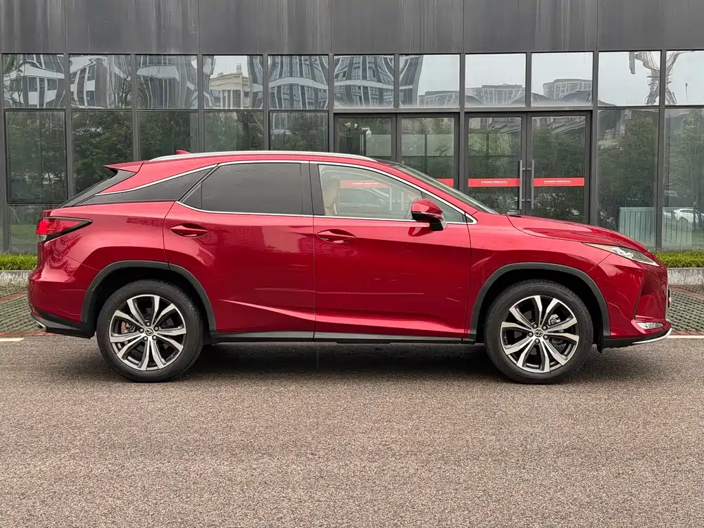 Lexus RX — фото 8
