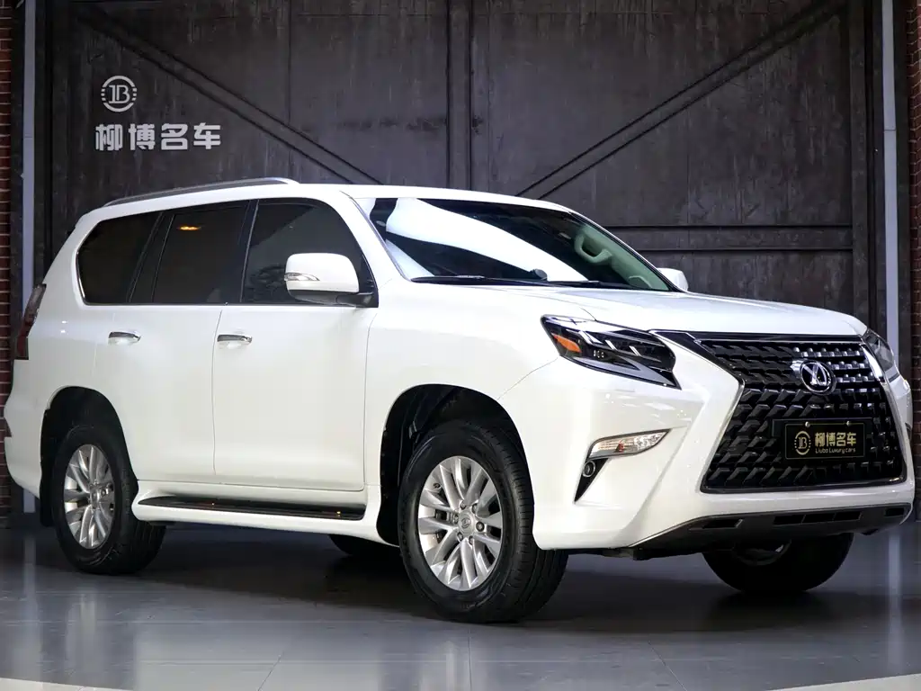 Lexus GX — фото 17