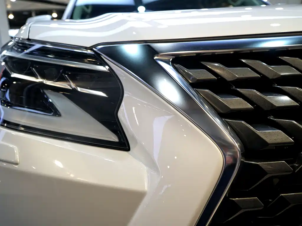 Lexus GX — фото 20