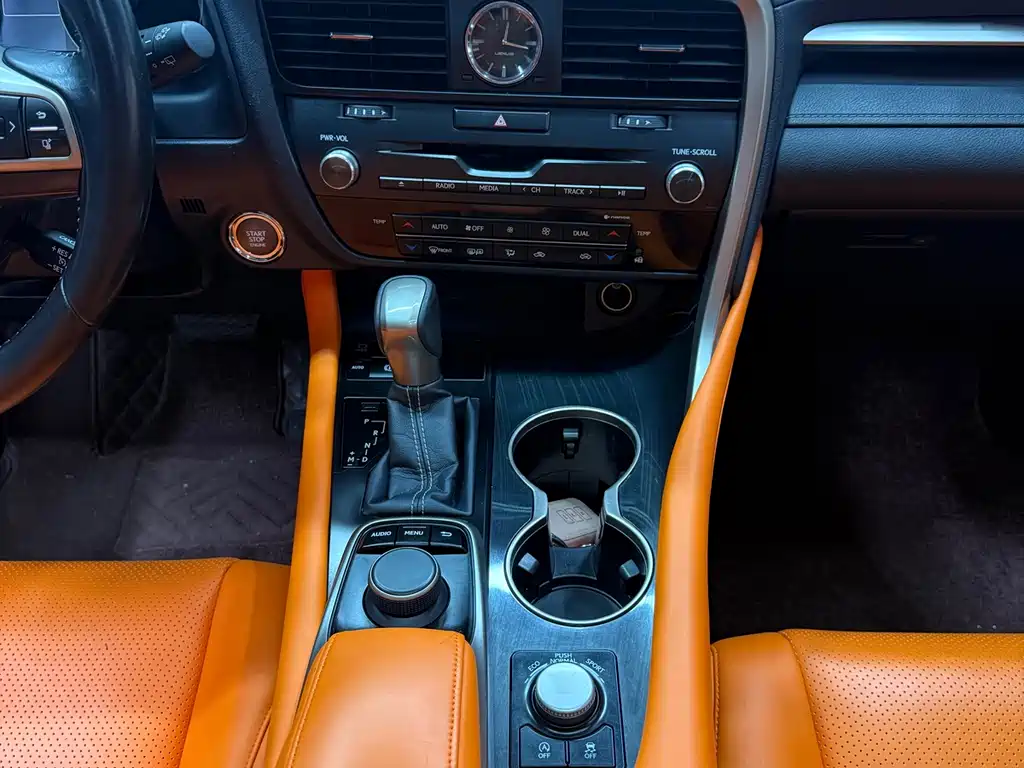 Lexus RX — фото 13