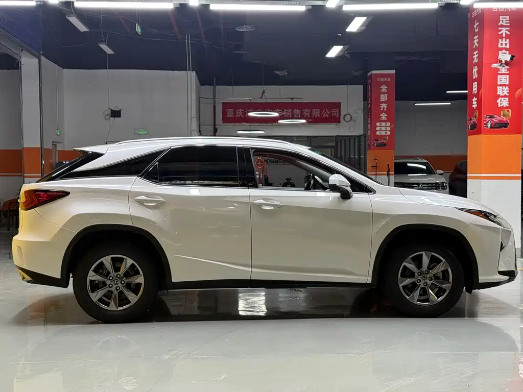 Lexus RX — фото 8