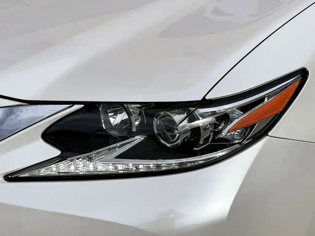 Lexus ES — фото 5