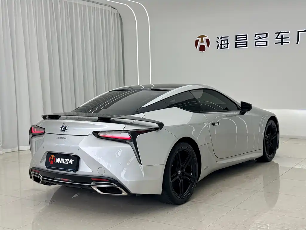 Lexus LC — фото 10
