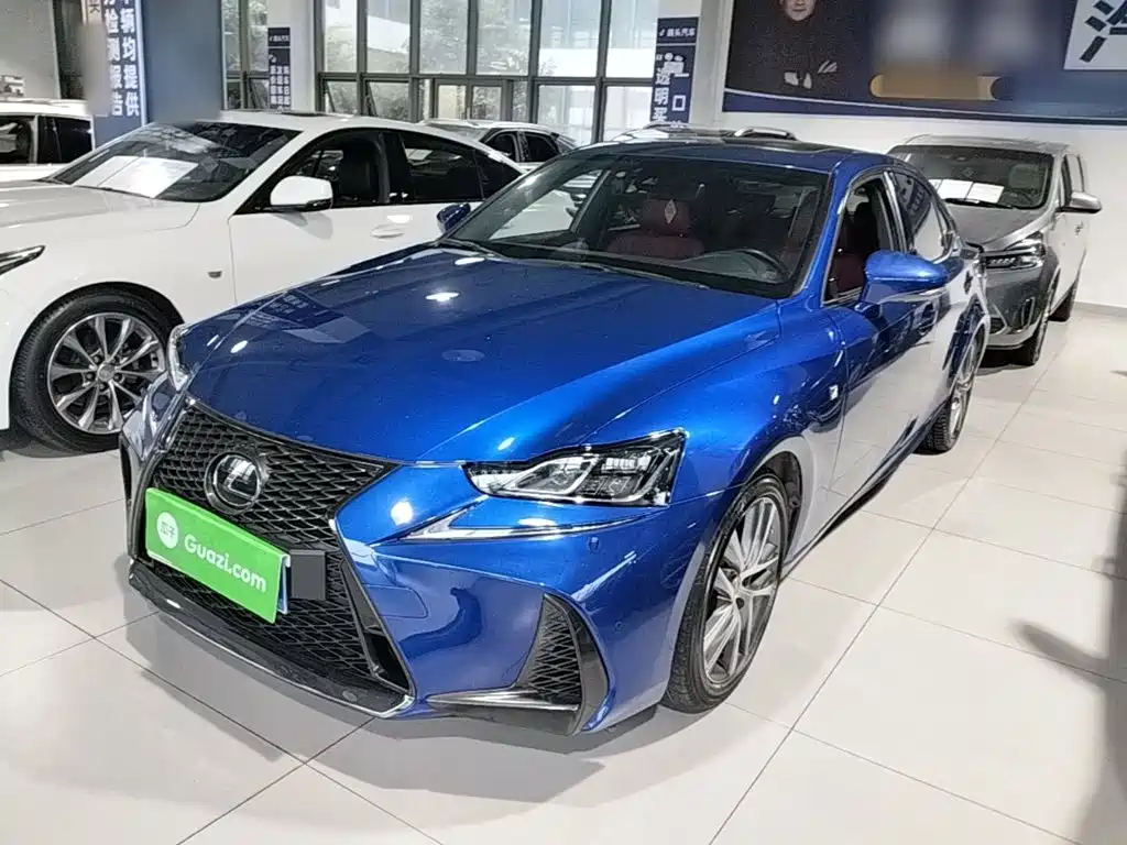 Lexus IS — фото 2