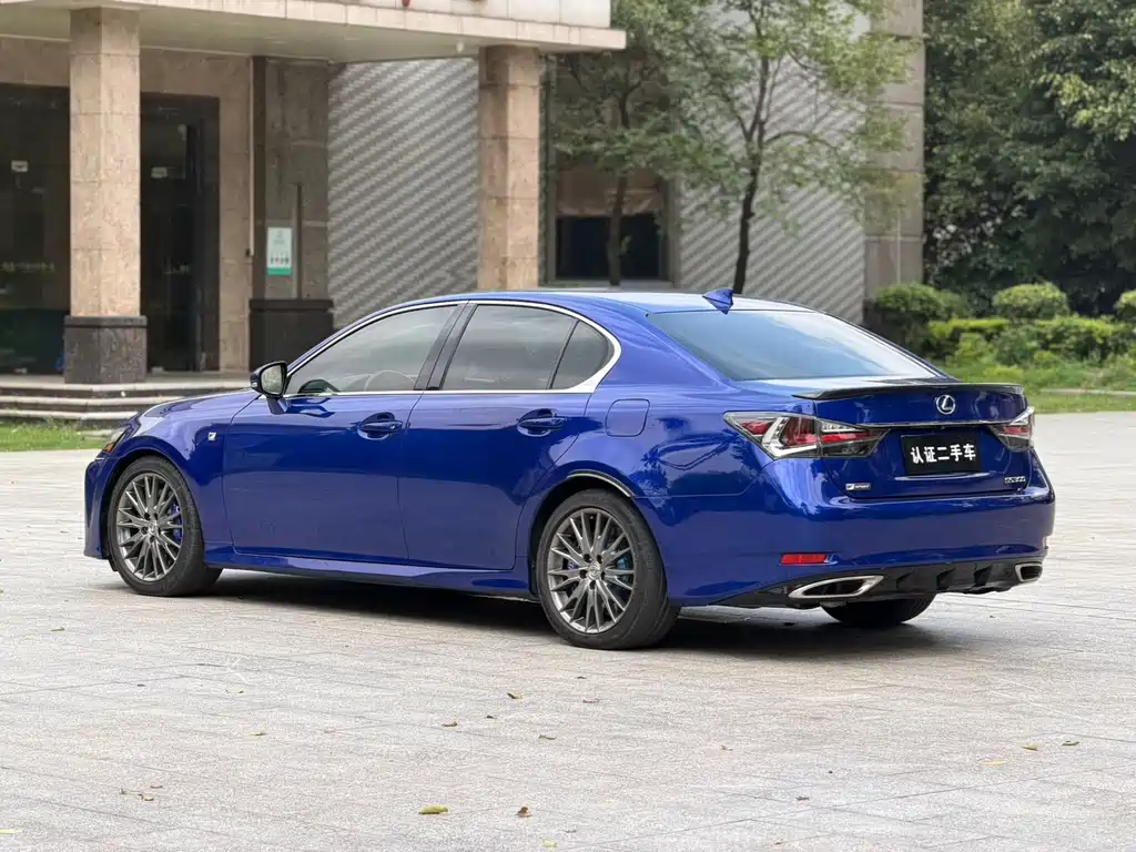 Lexus GS — фото 7