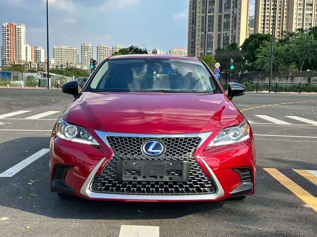 Lexus CT — фото 2