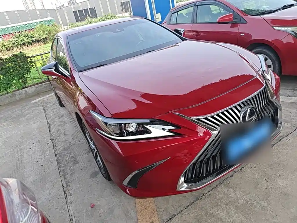 Lexus ES — фото 4
