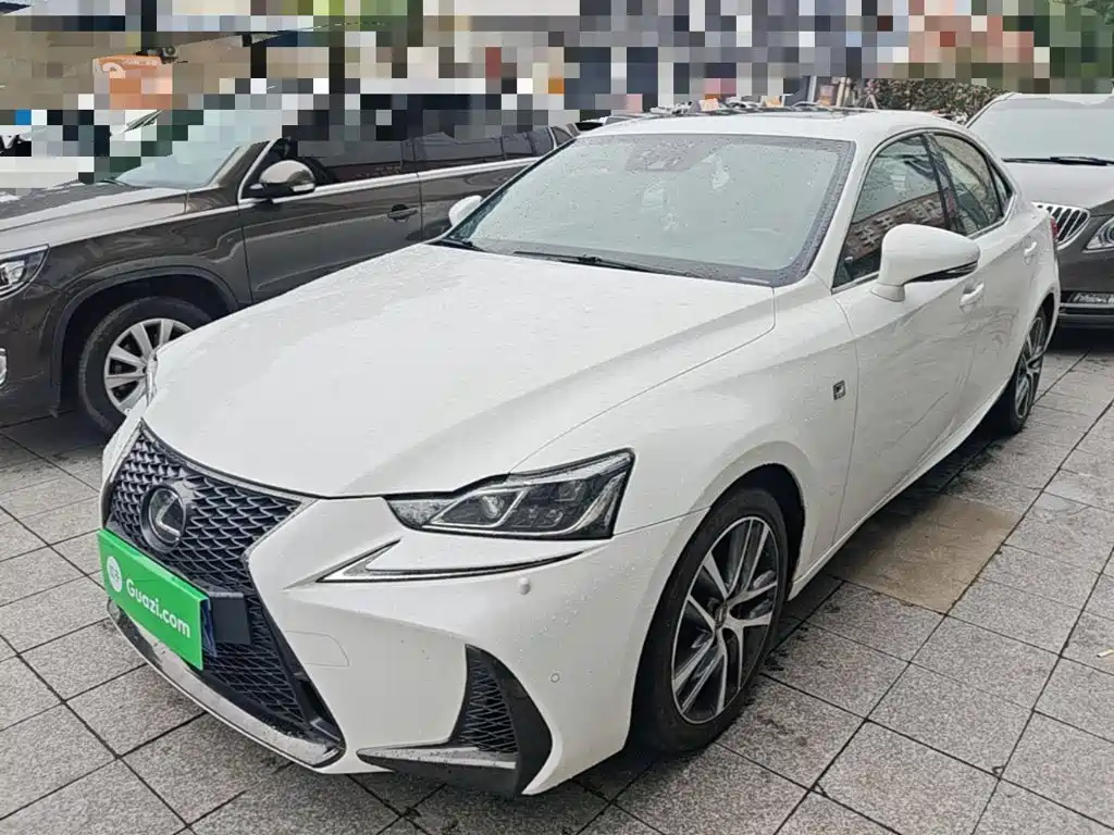 Lexus IS — фото 2