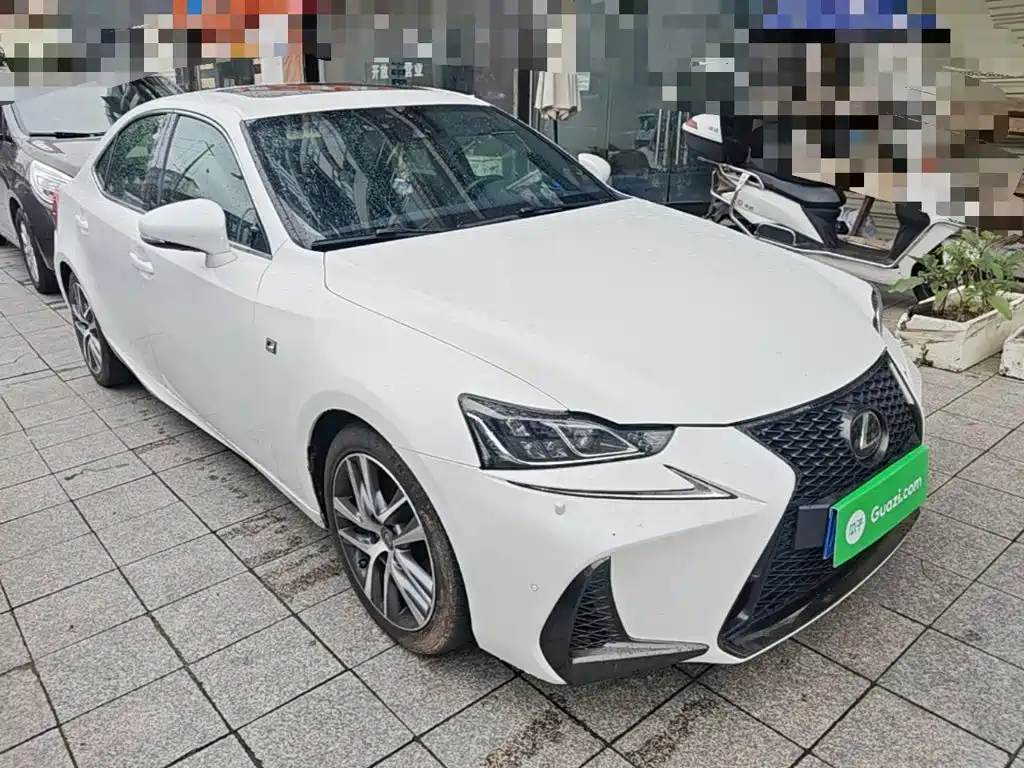 Lexus IS — фото 4