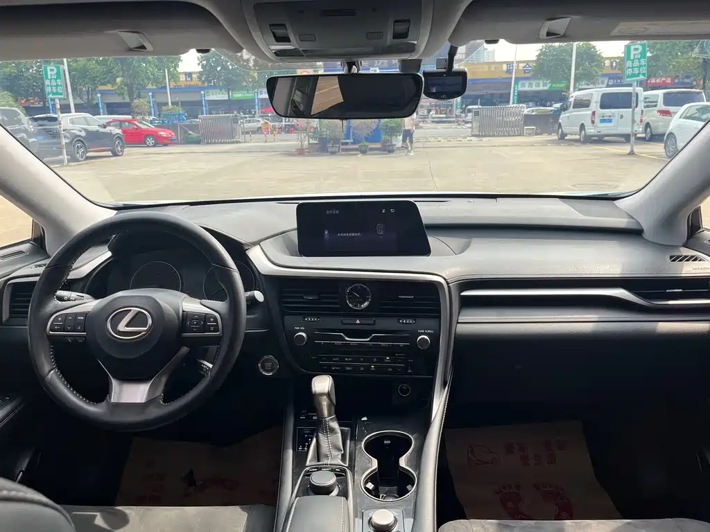 Lexus RX — фото 14