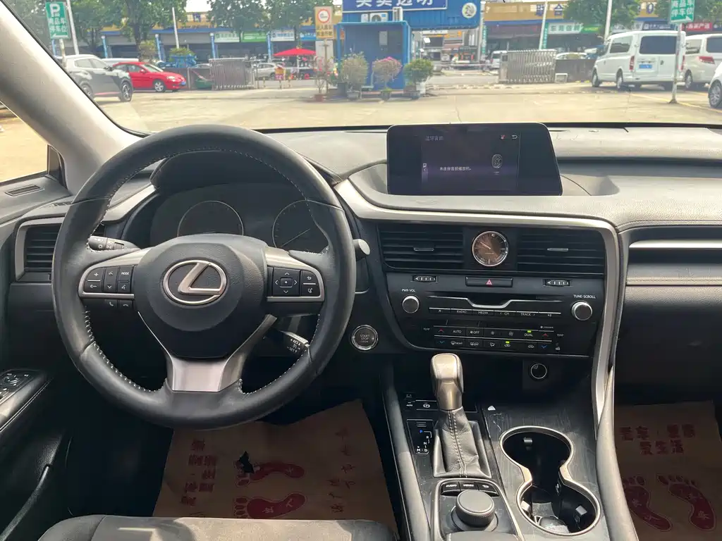 Lexus RX — фото 15