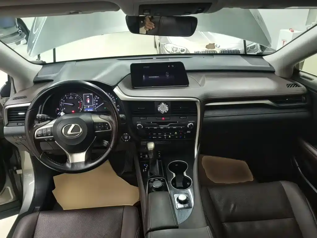 Lexus RX — фото 10