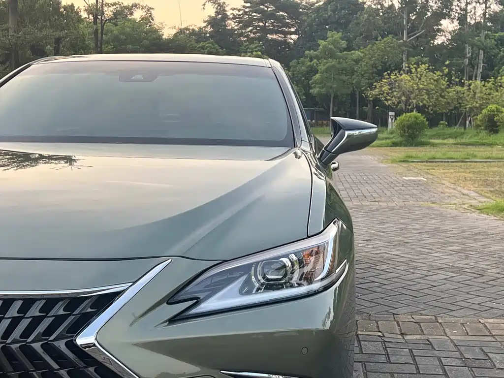 Lexus ES — фото 4