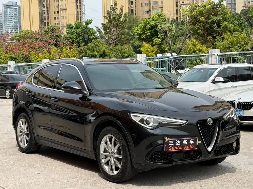 Alfa Romeo Stelvio — фото 3
