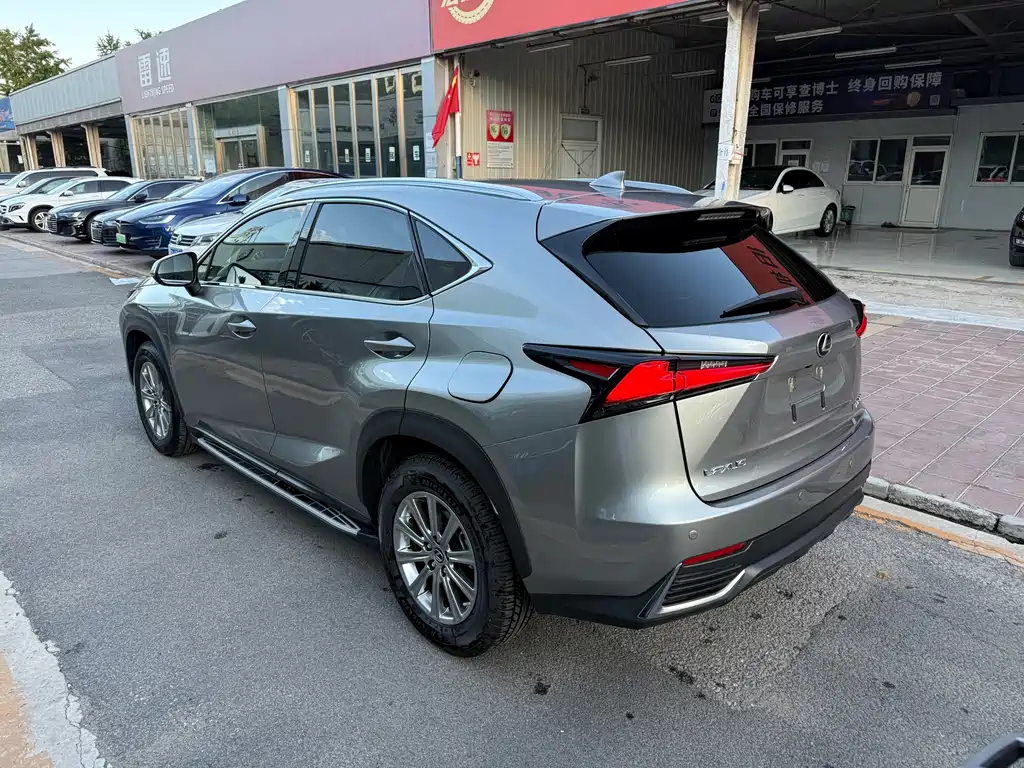 Lexus NX — фото 2