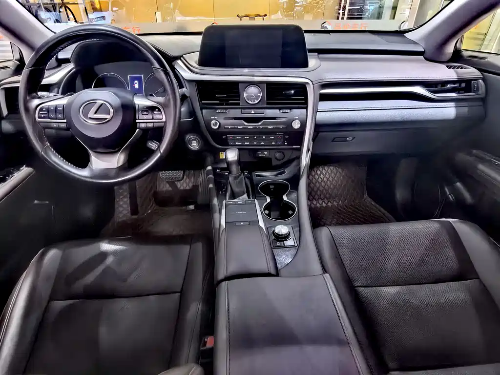 Lexus RX — фото 5