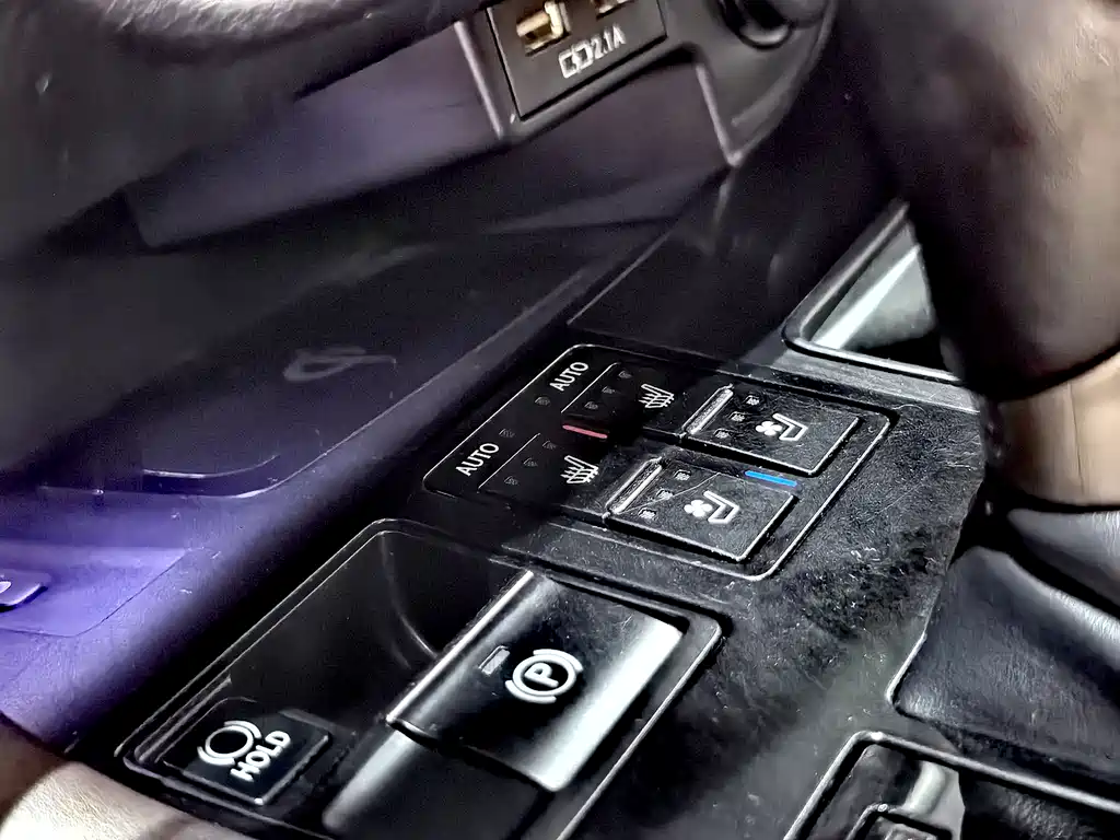 Lexus RX — фото 10