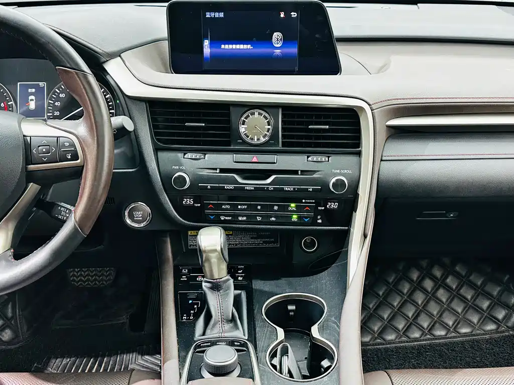 Lexus RX — фото 18