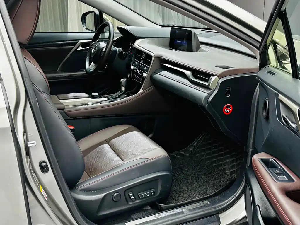 Lexus RX — фото 23