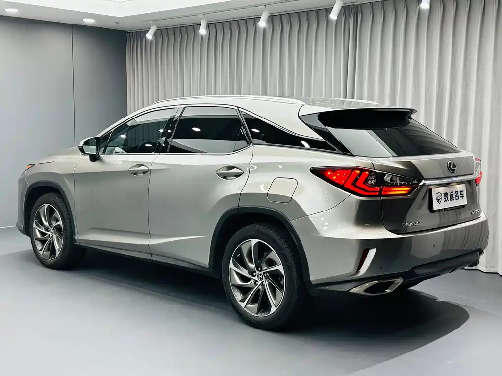 Lexus RX — фото 7