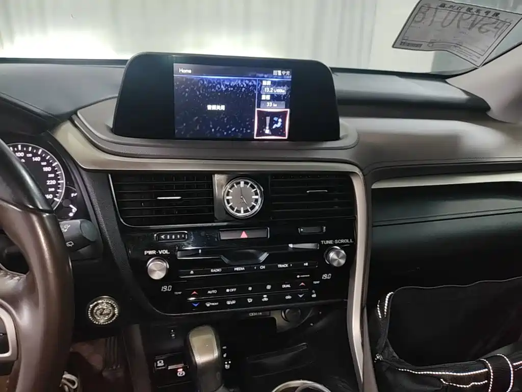 Lexus RX — фото 13