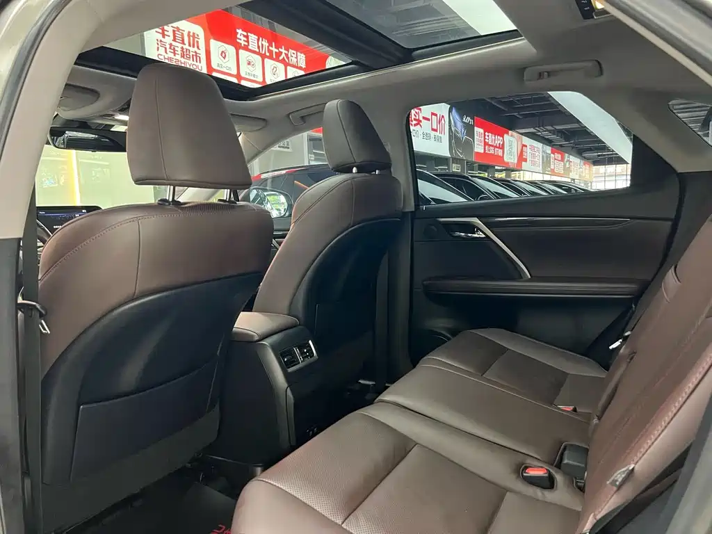 Lexus RX — фото 11