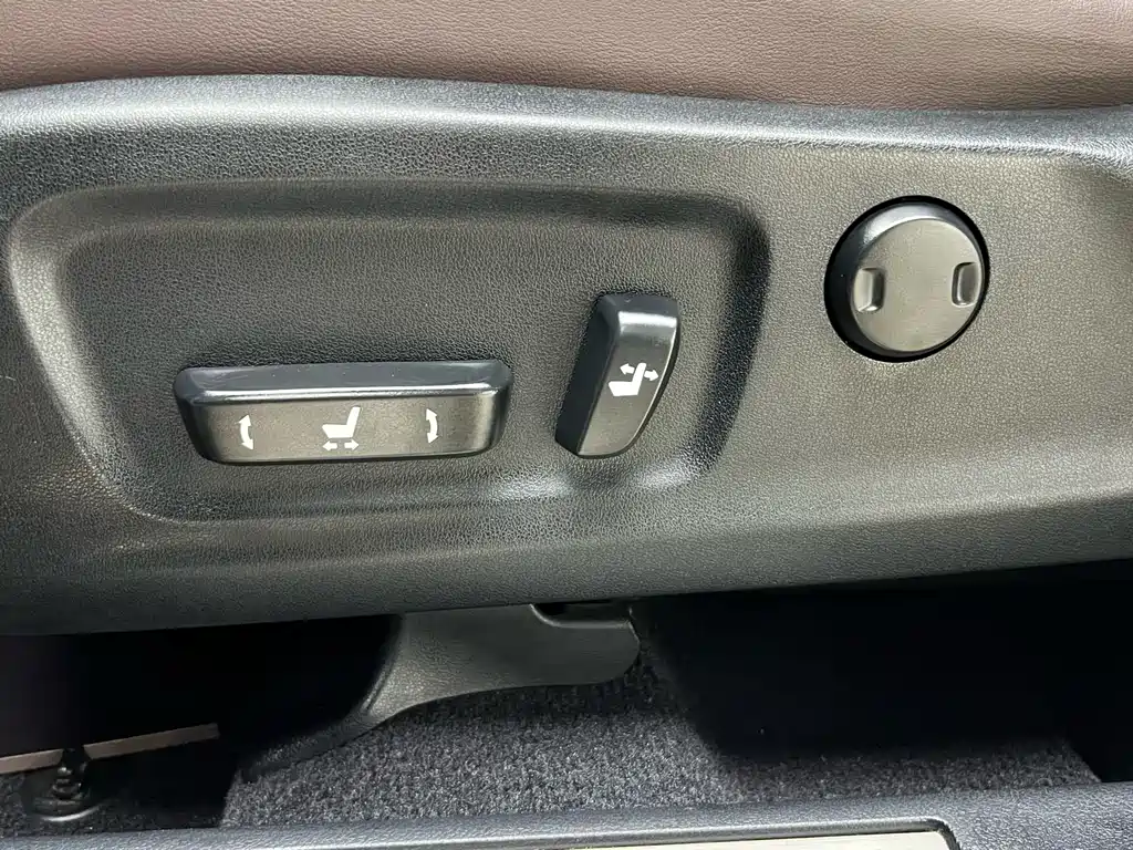 Lexus RX — фото 20