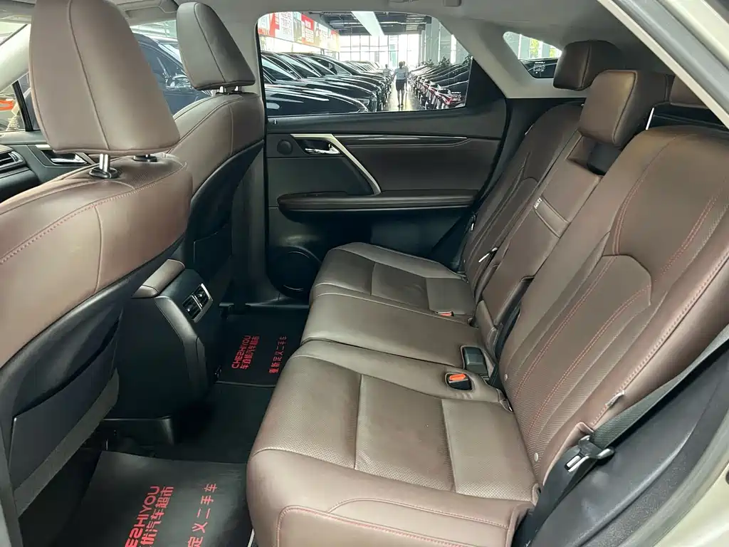 Lexus RX — фото 10