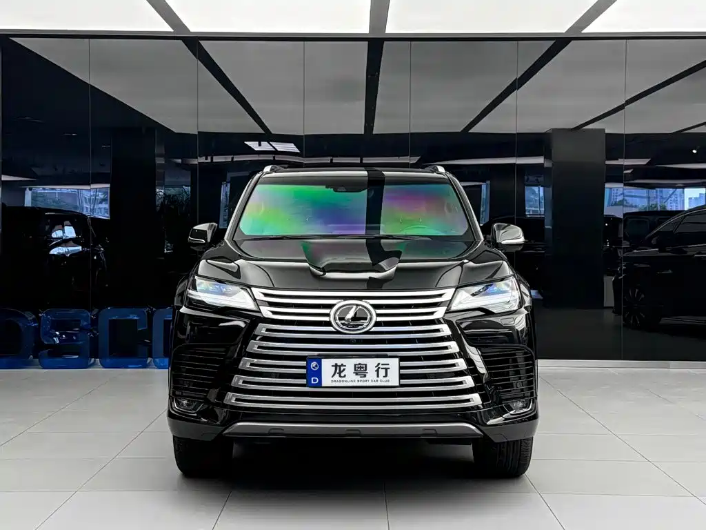 Lexus LX — фото 2