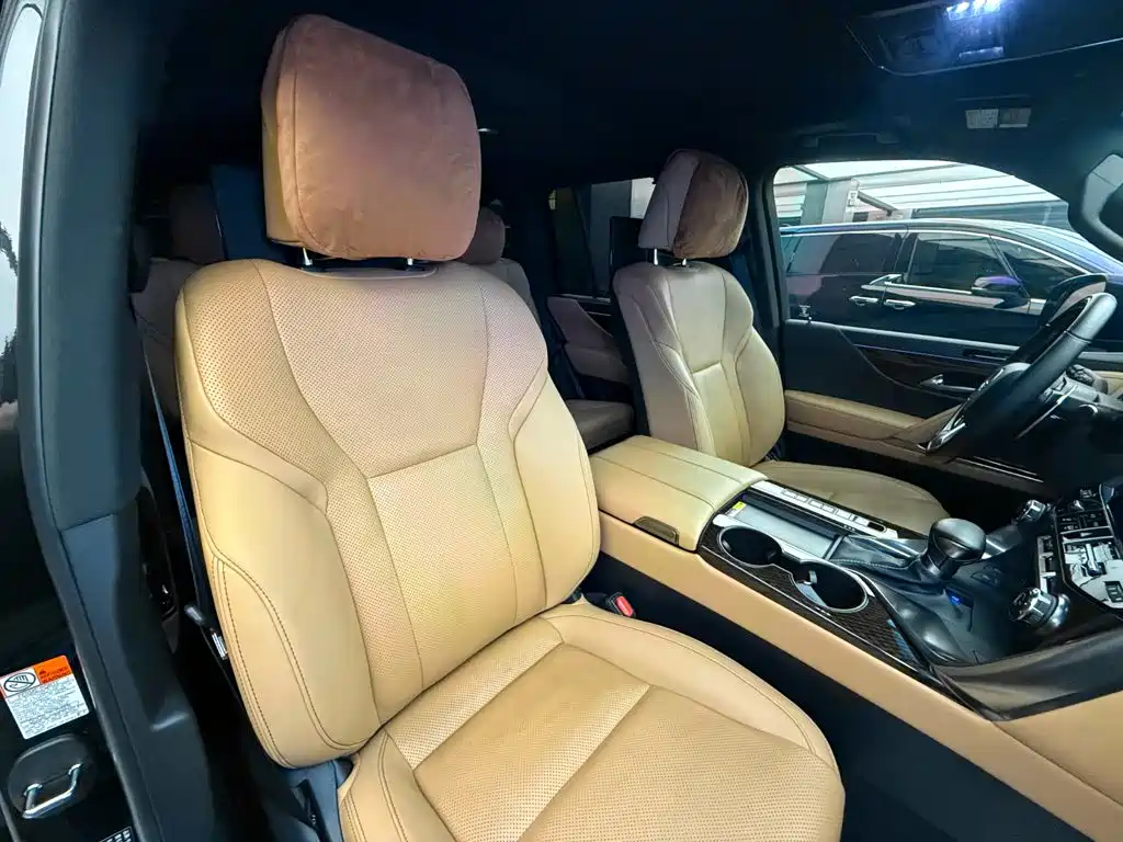 Lexus LX — фото 15