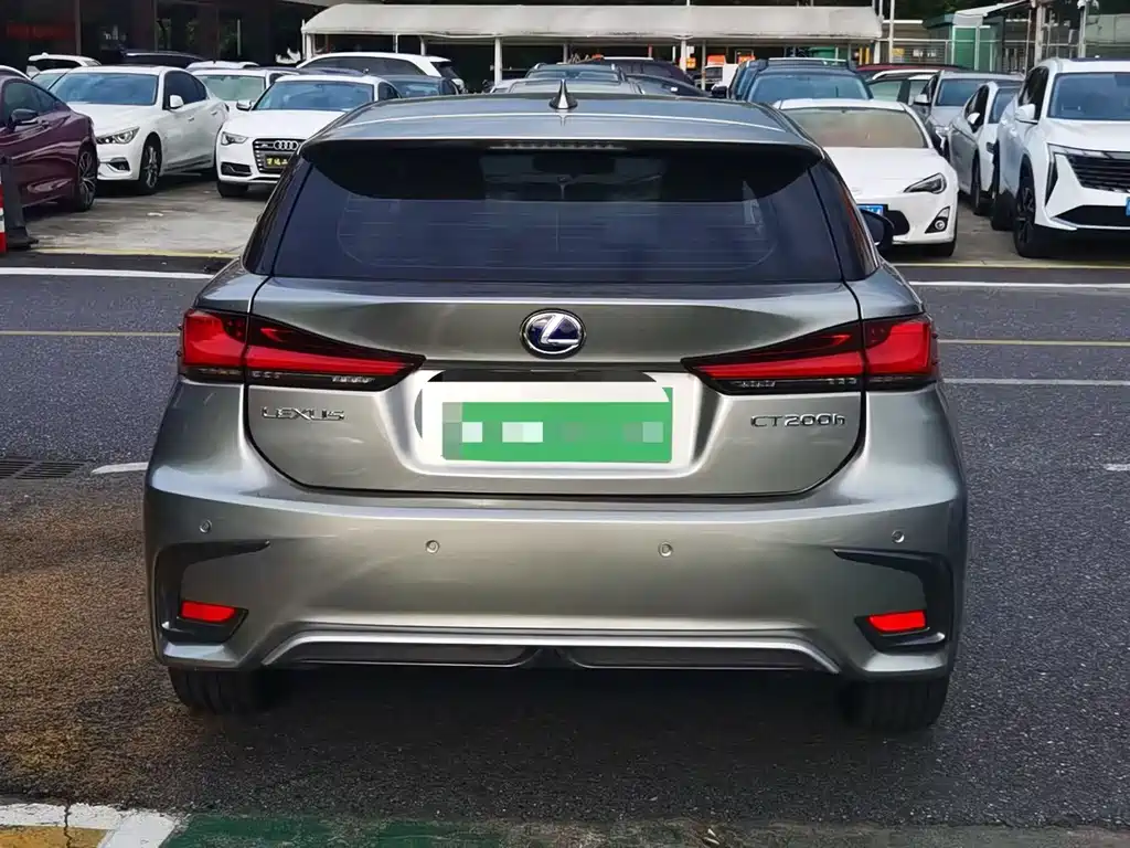 Lexus CT — фото 5