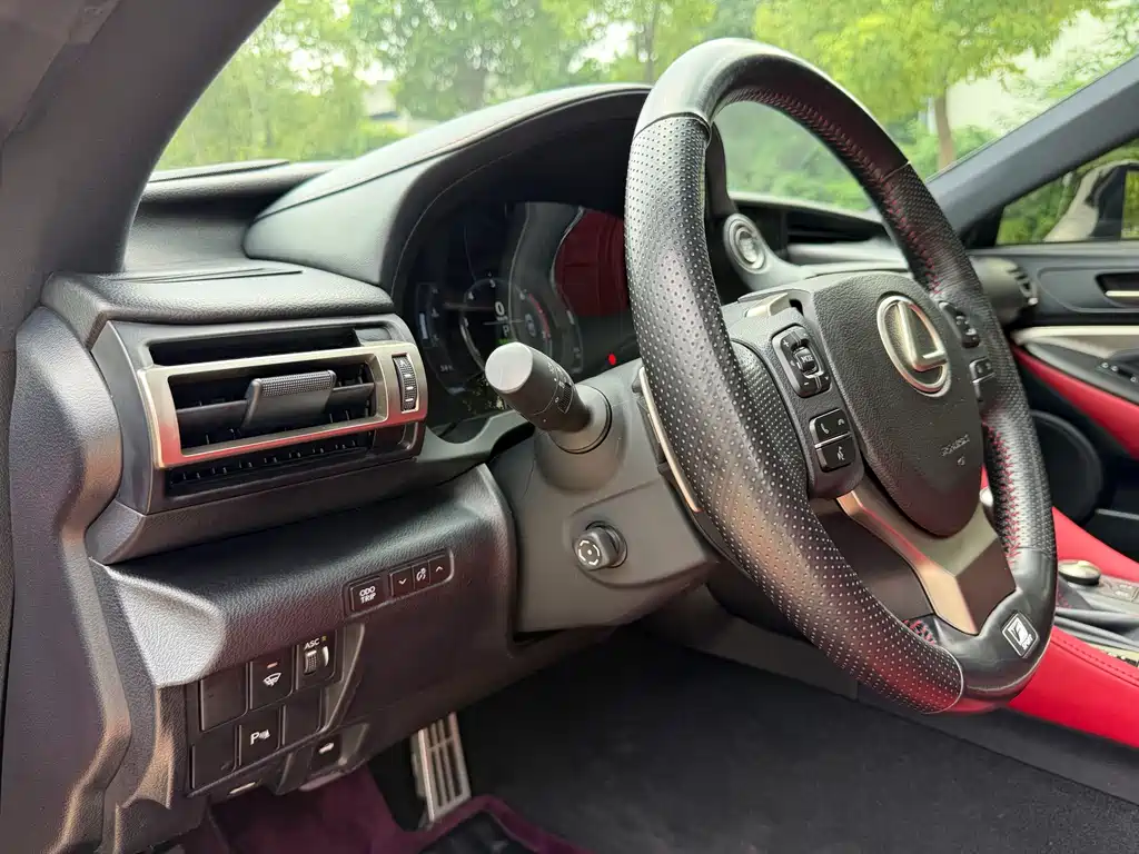 Lexus RC — фото 6