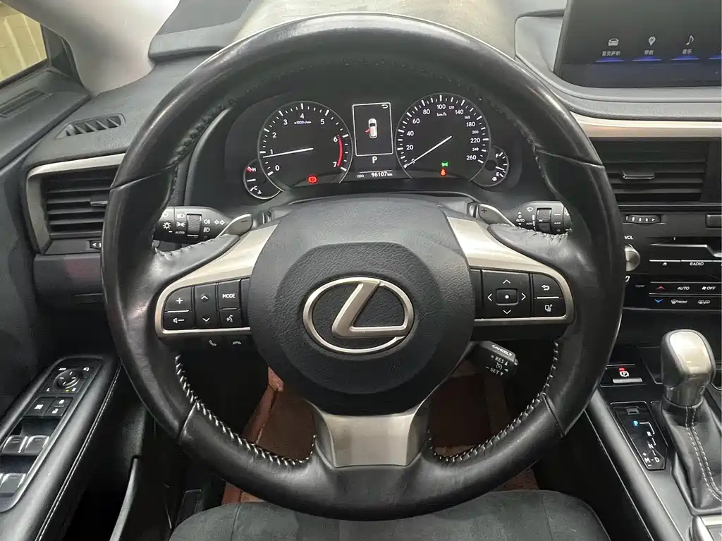 Lexus RX — фото 13