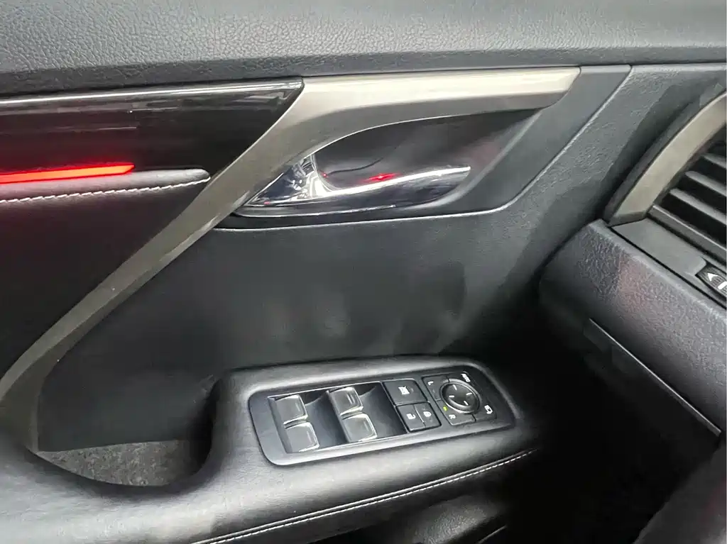 Lexus RX — фото 14