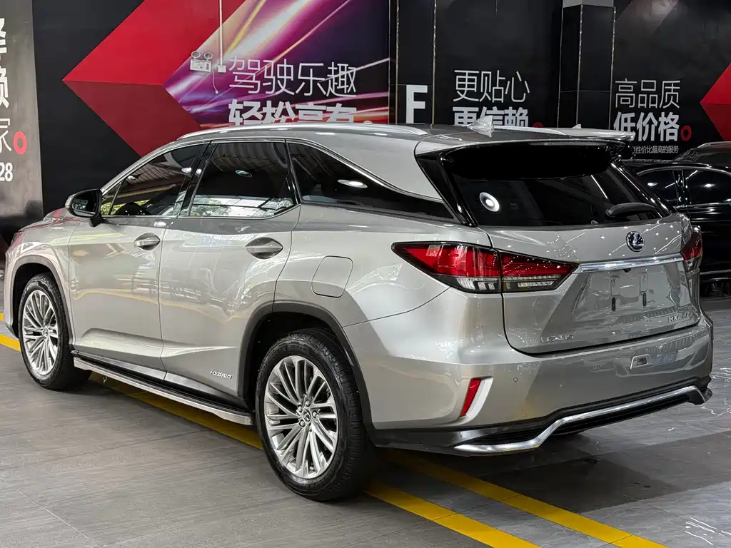 Lexus RX — фото 5