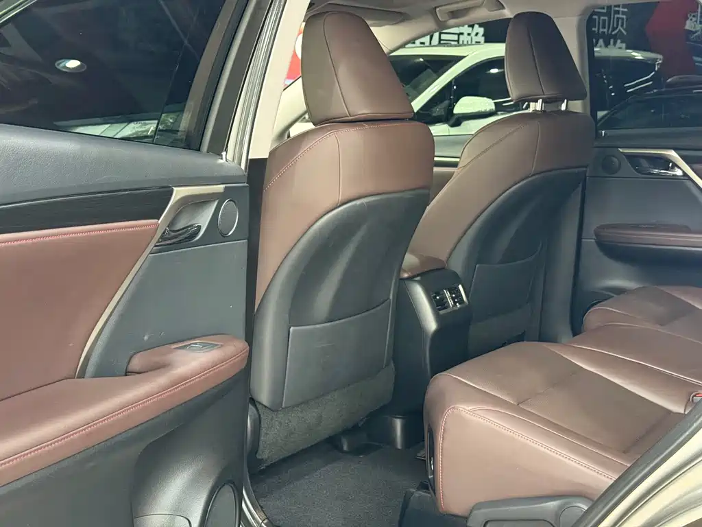 Lexus RX — фото 9