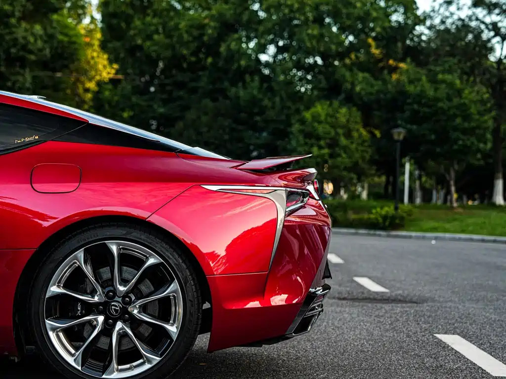 Lexus LC — фото 9