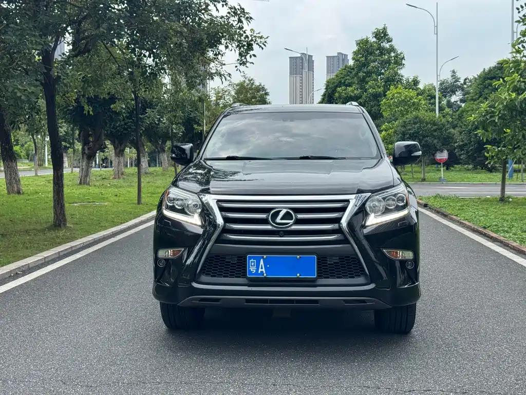 Lexus GX — фото 2