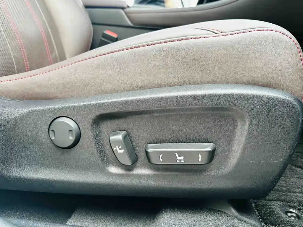 Lexus RX — фото 14