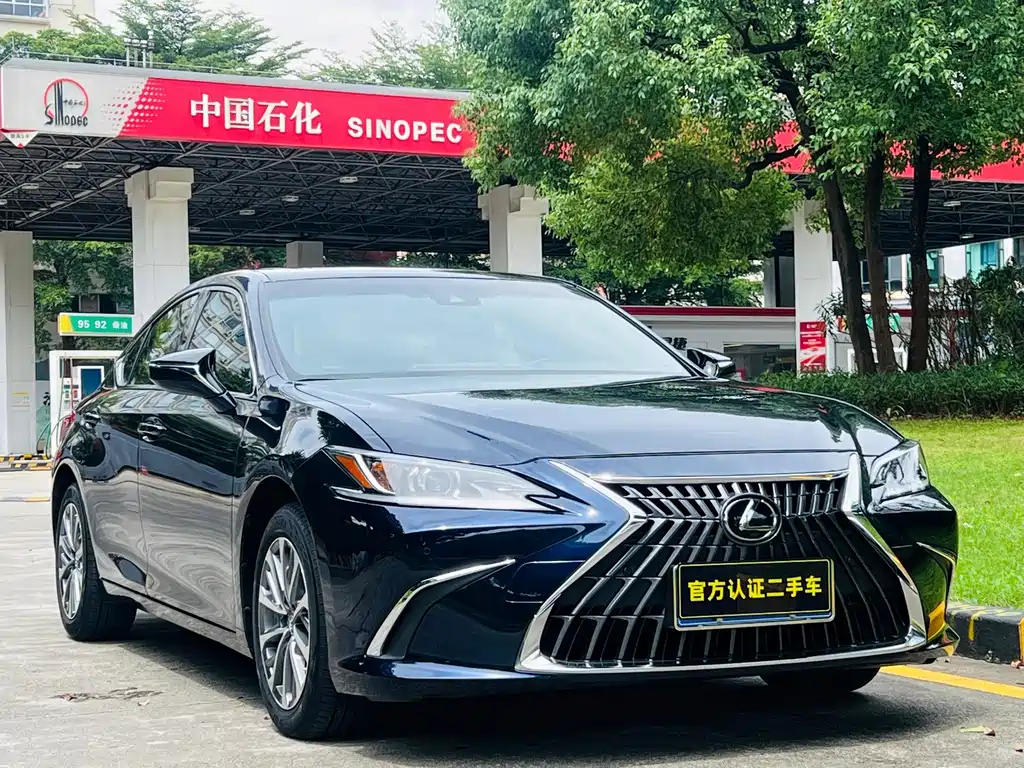 Lexus ES — фото 3